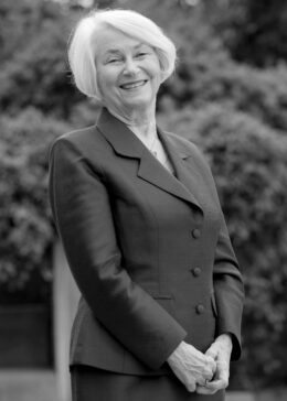 Nancy Woods