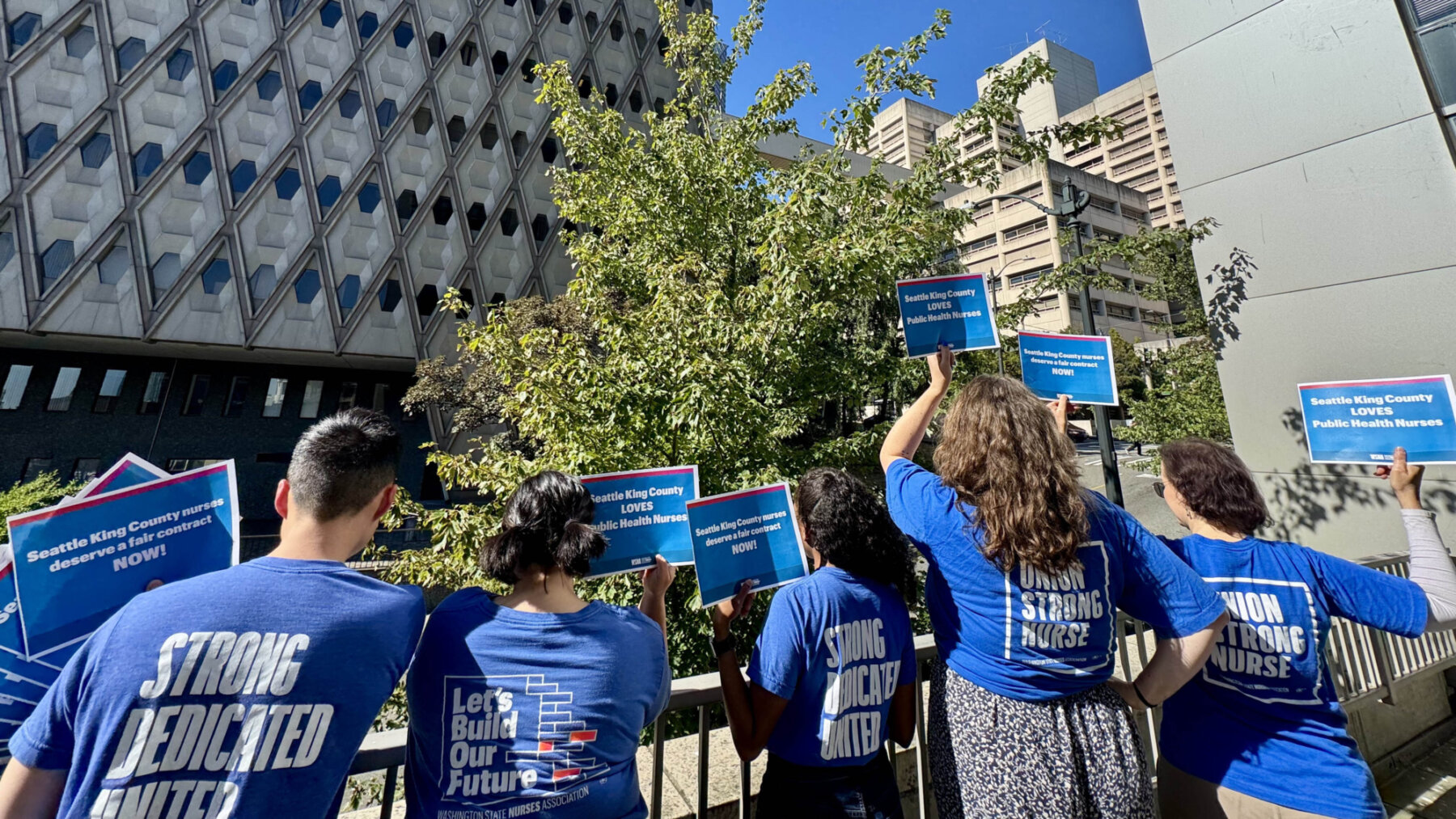 Kc nurses group signs