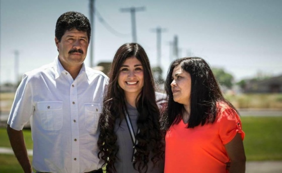 Jessica Esparza With Parents